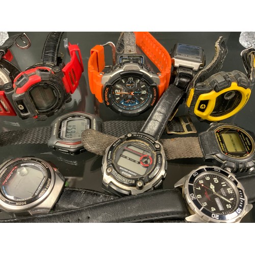 316 - Watches - Casio Wave Ceptor, 4774, 3053, 2555 and 3139,;  G Shock 5121 GW3000, 1597 DW-003, 1659 DW-... 