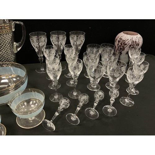 172 - Glassware - A suite of hand engraved drinking glasses inc wine, sherry, Champagne coups, aperitifs, ... 