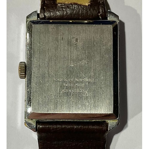 362 - A Vintage Art Deco Le Cheminant 1822 wristwatch, fitted case