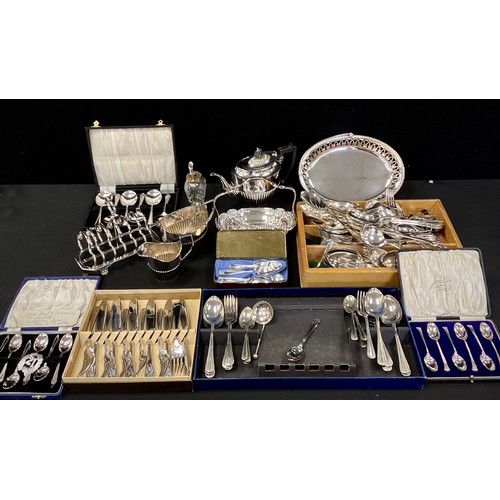 72 - Plated-ware / flatware - a quantity of flatware, three piece silver plated tea set, a set of six sil... 