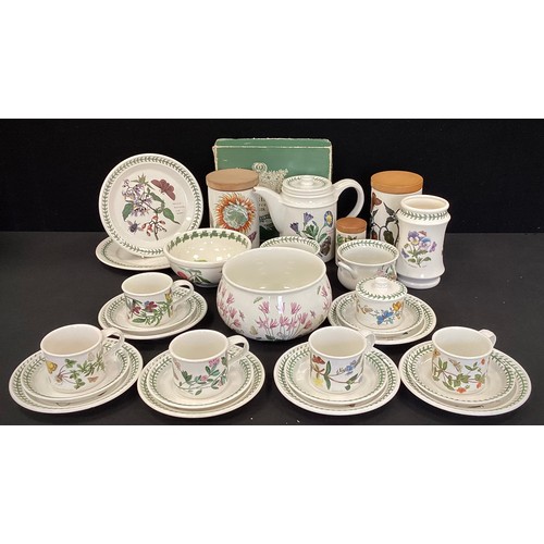 79 - Portmerion Botanic Garden kitchen ware including; a tea pot, five tea cups and saucers, side plates,... 