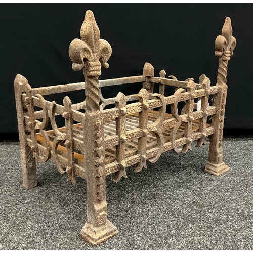 190A - Architectural salvage - A 19th century cast iron fire grate, 45.5cm high x 54.5cm wide x 32.5cm deep... 