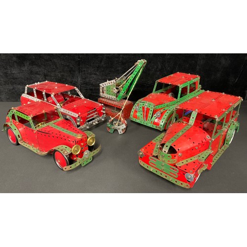 169 - Model Engineering & Constructional Toys - a collection of various Meccano models, including various ... 