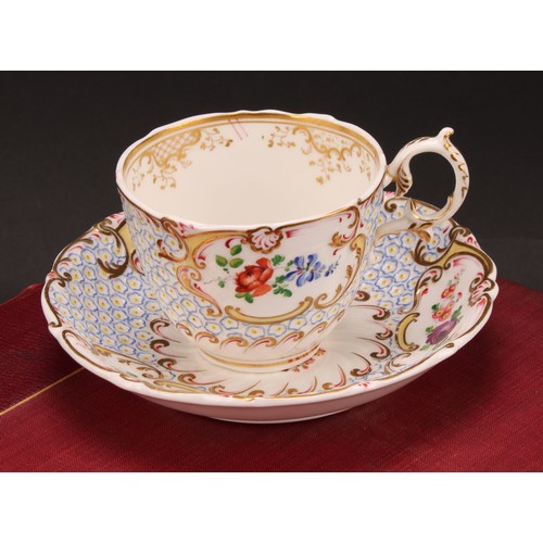 81 - A H & R Daniel Mayflower tea cup and saucer, pattern no.4630, the saucer 14.5cm diam, c.1828-30