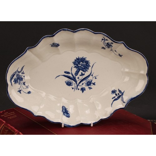 167 - A Worcester The Gilliflower pattern lozenge shaped dish, moulded border, printed in underglaze blue ... 