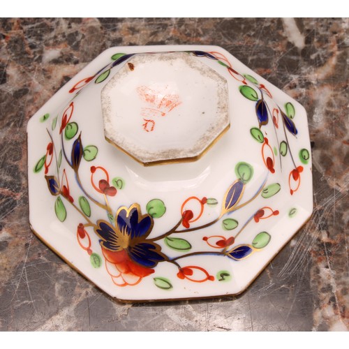 179 - A Derby porcelain miniature octagonal jug and basin, decorated in the Imari palette, the basin 7cm d... 