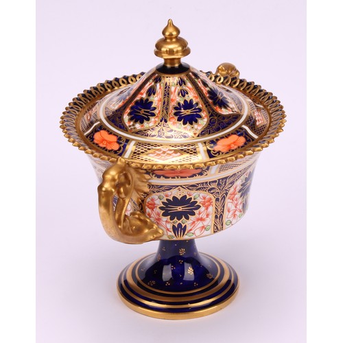 205 - A Royal Crown Derby 1128 Imari pattern campana shaped two-handled vase and cover, castellated rim, f... 