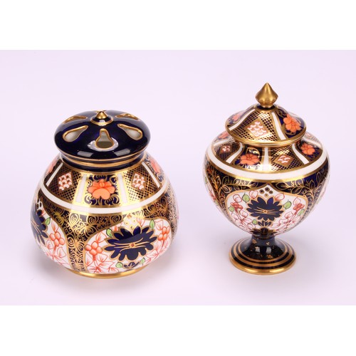 211 - A Royal Crown Derby 1128 Imari pattern ovoid pot pourri jar and cover, 9.5cm high, printed mark in r... 