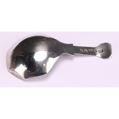 801 - A George III silver caddy spoon, octagonal bowl, bright-cut and wriggle-work engraved, 7.5cm long, J... 