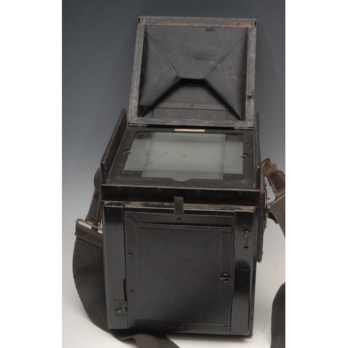 1241 - Photography - A Thornton-Pickard Special Ruby Reflex single lens reflex plate camera, Cooke Anastigm... 