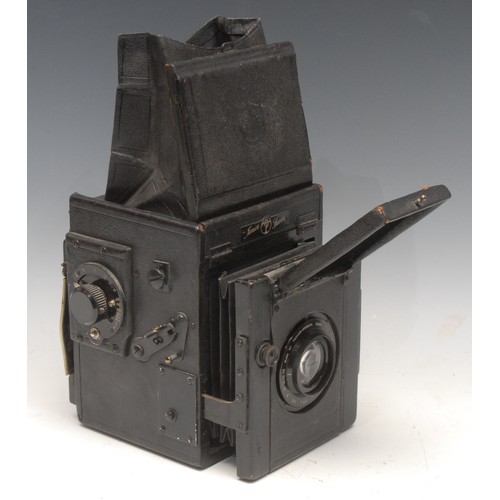 1240 - Photography - A Thornton-Pickard Junior Special Ruby Reflex single lens reflex plate camera, Cooke A... 