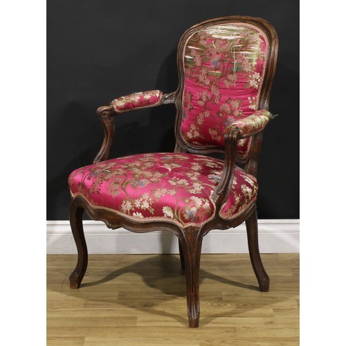 2159 - A pair of 19th century French Louis XV Revival beech fauteuil à la reine elbow chairs, 86cm high, 63... 