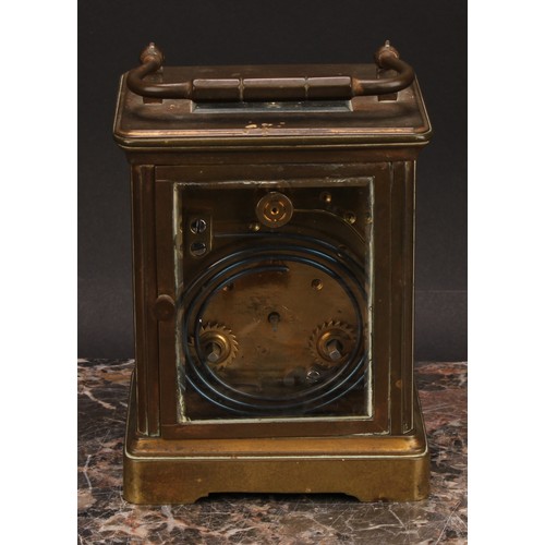 2265 - An early 20th century lacquered brass carriage clock, 6.5cm rectangular dial inscribed with Roman nu... 