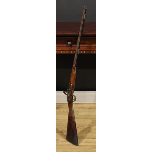 1506 - An early 19th century flintlock sporting rifle, 66.5cm barrel, engraved lock plate, brass trigger gu... 