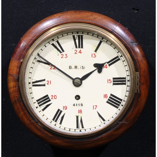 2520 - Railwayana - a mid-20th century mahogany railway timepiece, 19cm clock dial inscribed B.R.(S), 4118,... 