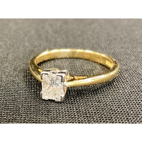 347 - A certified diamond solitaire ring, rectangular princess cut diamond 0.44ct, colour H, clarity SI1, ... 