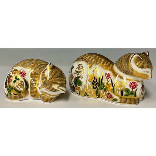 3005 - A Royal Crown Derby paperweight, Clover Cat, Govier's exclusive signature edition, limited edition 1... 