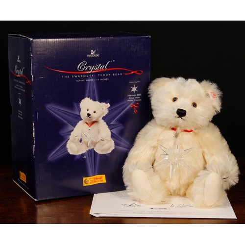 7102 - A Steiff (Germany) EAN 668401 Crystal - The 2005 Swarovski teddy bear, Alpine white/blanc, trademark... 