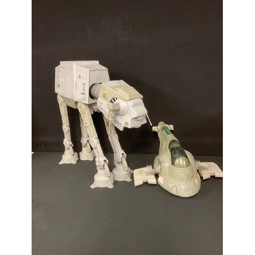 3524 - Toys & Juvenalia, Star Wars - a Star Wars The Empire Strikes Back AT-AT all terrain armoured transpo... 