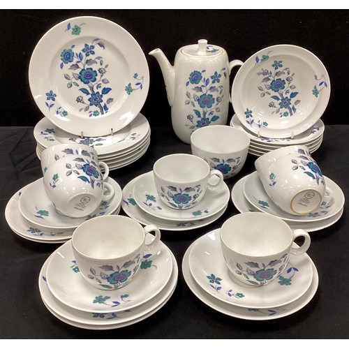 68 - A Royal Worcester ‘Alhambra’ pattern part tea service for seven including; a tea pot, sugar bowl, se... 