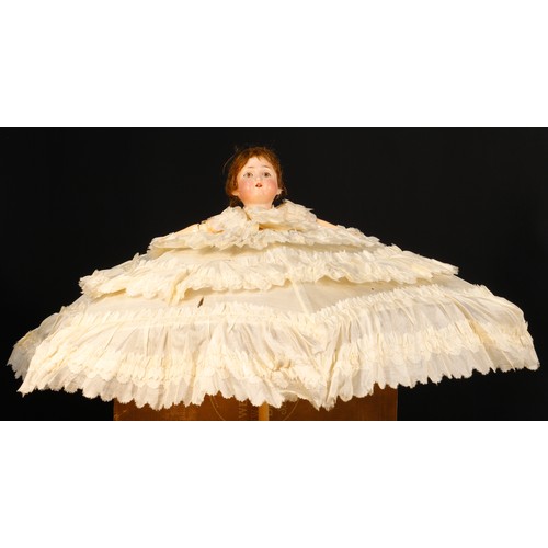 7161 - A Catterfelder Trautmann/Catterfelder Puppenfabrik (Germany) bisque head novelty parasol doll, the b... 