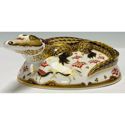 3 - A Royal Crown Derby paperweight, Crocodile, an exclusive gold signature edition commissioned by The ... 