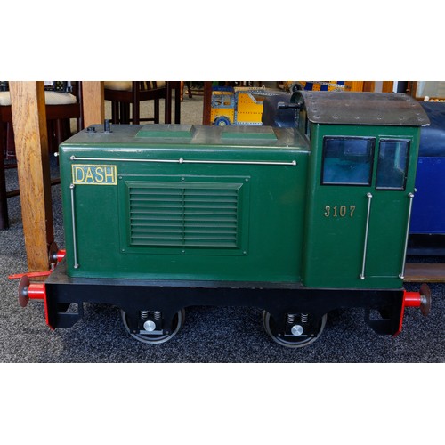 7087 - A kit-built 7¼ gauge electric 'Dash' 0-4-0 shunter locomotive, green livery, No.3107, approximately ... 