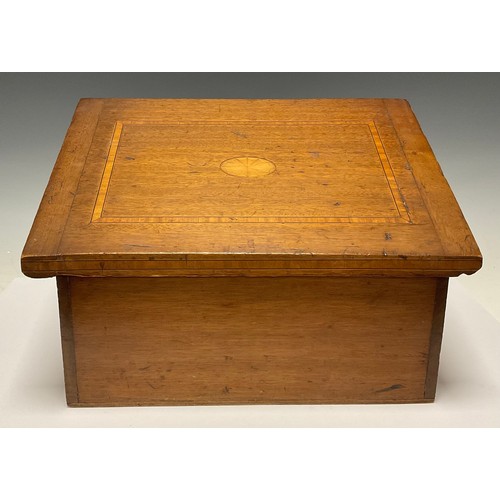 500 - A mahogany inlaid fall front box, with central marquetry batwing cartouche, outlined with boxwood st... 