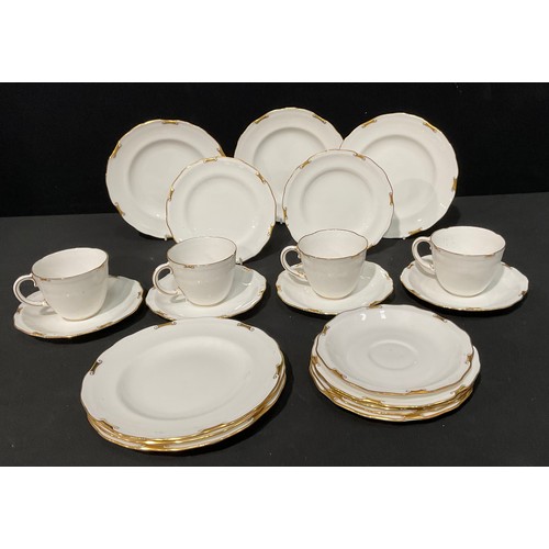 58 - A Royal Crown Derby Regency pattern tea set comprising four breakfast cups, five saucers, six tea pl... 