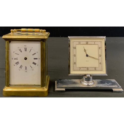 206 - An Art Deco Smith's chrome desk clock; a French lacquered brass carriage clock (2)