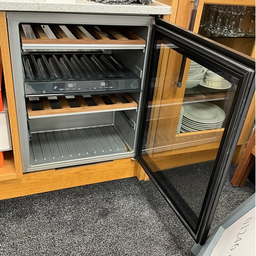 186 - A Miele wine cooler or cellarette, model number KWT 4154 UG-1.