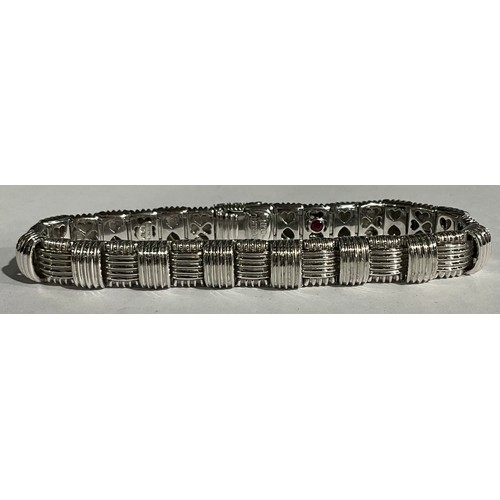 147 - An Italian 18k white gold fancy link bracelet by Roberto Coin, 17cm long, marked 18kt, 30g, boxed