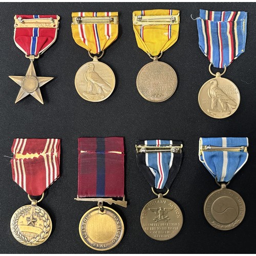 2027 - Collection of United States WW2 Campaign & Good Conduct Medals, Berlin Air Lift Medal and Korean War... 