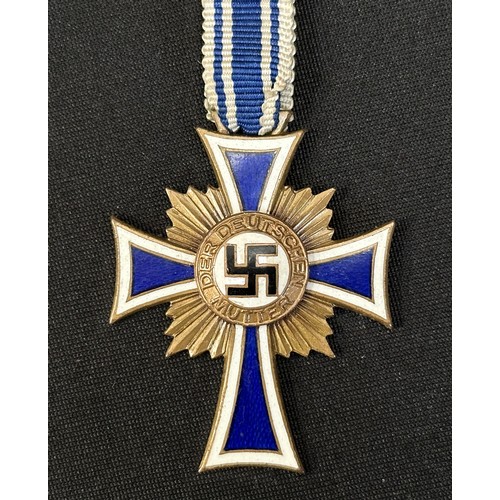 2030 - WW2 Third Reich Kriegsverdienstkreuz 2.Klasse mit Schwertern - War Merit Cross 2nd Class with Swords... 