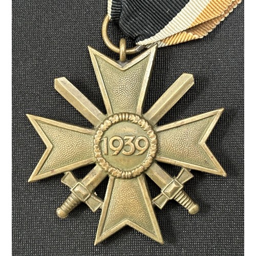 2030 - WW2 Third Reich Kriegsverdienstkreuz 2.Klasse mit Schwertern - War Merit Cross 2nd Class with Swords... 