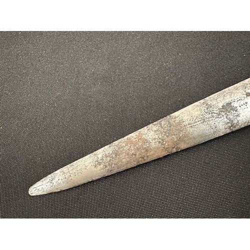 2075 - Dagger with double edged blade 260 mm in length. Blade decorated with punch mark patterns. Brass gri... 