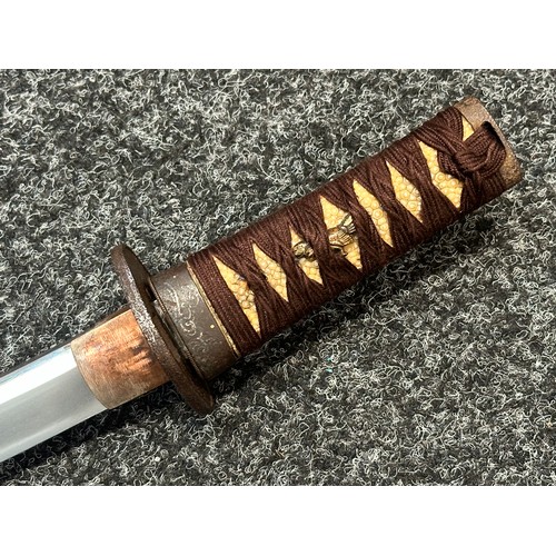 2092 - Japanese Tanto Sword with single edged blade with visible straight Hamon line 360mm in length. Overa... 