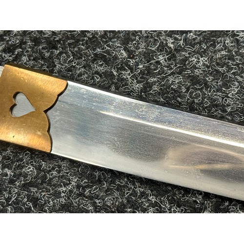 2094 - Japanese Katana Sword with single edge blade 650mm in length. Visible Hamon line. Tang is signed 