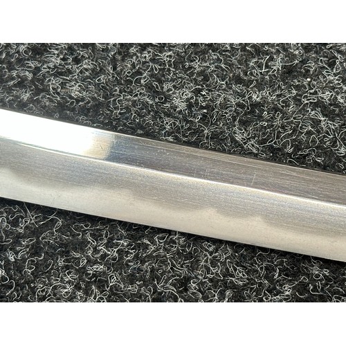 2094 - Japanese Katana Sword with single edge blade 650mm in length. Visible Hamon line. Tang is signed 