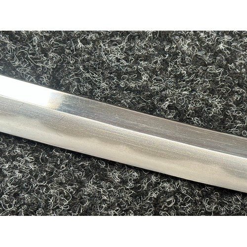 2094 - Japanese Katana Sword with single edge blade 650mm in length. Visible Hamon line. Tang is signed 