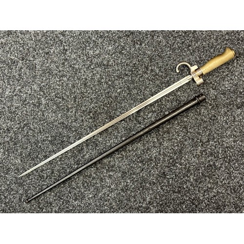 2101 - WW1 French Lebel Bayonet with 520mm long blade, cast white metal grip, overall length 637mm. Working... 