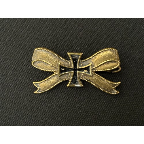 2125 - WW1 Imperial German Iron Cross 2nd Class 1914 maker marked ring complete with original ribbon and a ... 