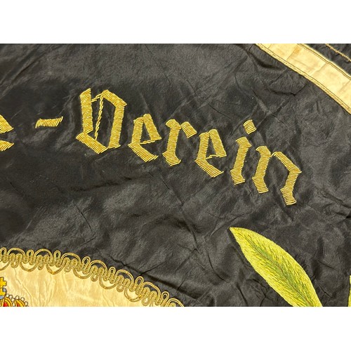 2126 - WW1 Imperial German Army Artillery Veterans Association Bad Oyenhausen Hand Embroidered Silk Banner.... 