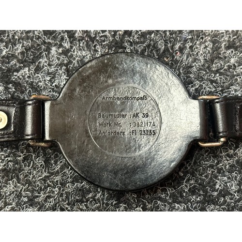 2147 - WW2 Third Reich Luftwaffe AK39 Armbandkompass Wrist Compass. FL23235 marked. Complete with a replace... 