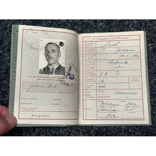 2159 - WW2 Third Reich Heer Wehrpass to Johann List. An older man born in 1892 who did not see military ser... 