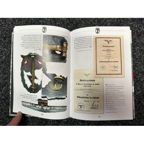 2170 - Book: Das Erdkampfabzeichen Der Luftwaffe by Sasha Weber. Luftwaffe Ground Combat Badge reference wo... 