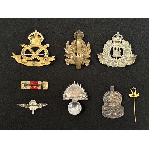 2268 - WW2 British Cap Badges and Sweetheart badges belonging to Major Guy Lechmere Blacklidge, killed in a... 