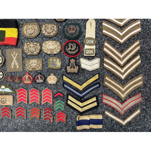 2282 - WW2 British Sgt's and Cpl's Rank Chevrons and Service Stripes, Warrant Officers Crowns, Trade badges... 