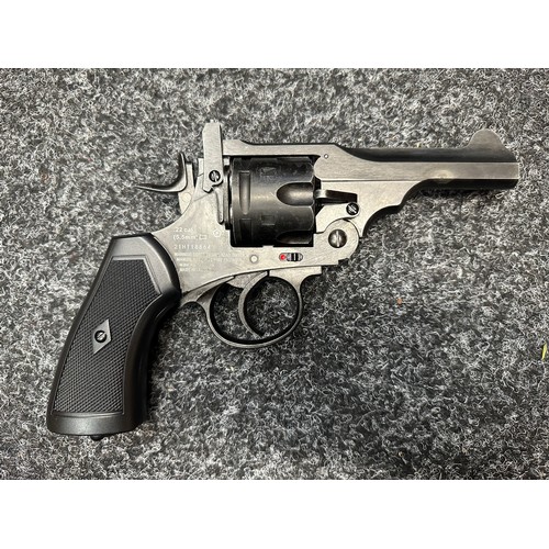 2339 - Air Soft WW1 Webley .455 Mark VI Revolver in .22 cal serial number 21H118864 housed in a custom made... 