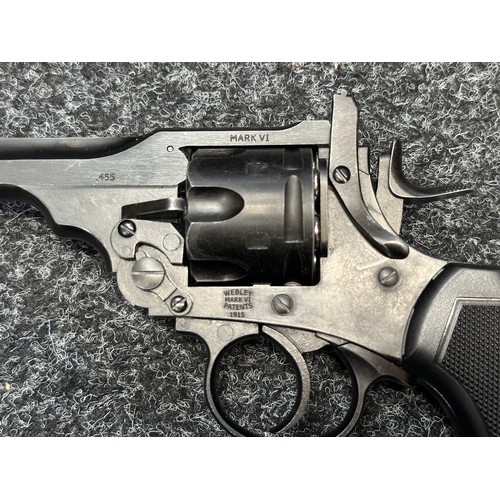 2339 - Air Soft WW1 Webley .455 Mark VI Revolver in .22 cal serial number 21H118864 housed in a custom made... 